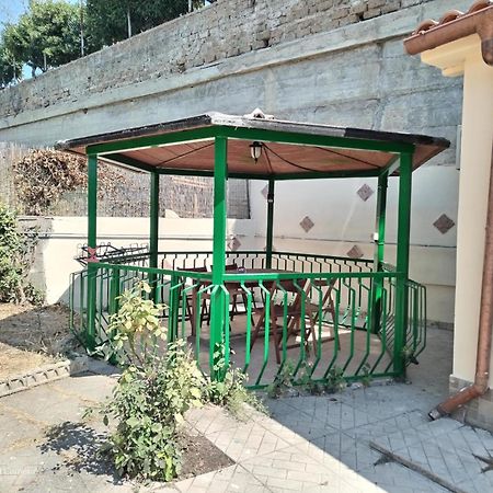 B&B Civitavecchia La Casetta Con Giardino Εξωτερικό φωτογραφία