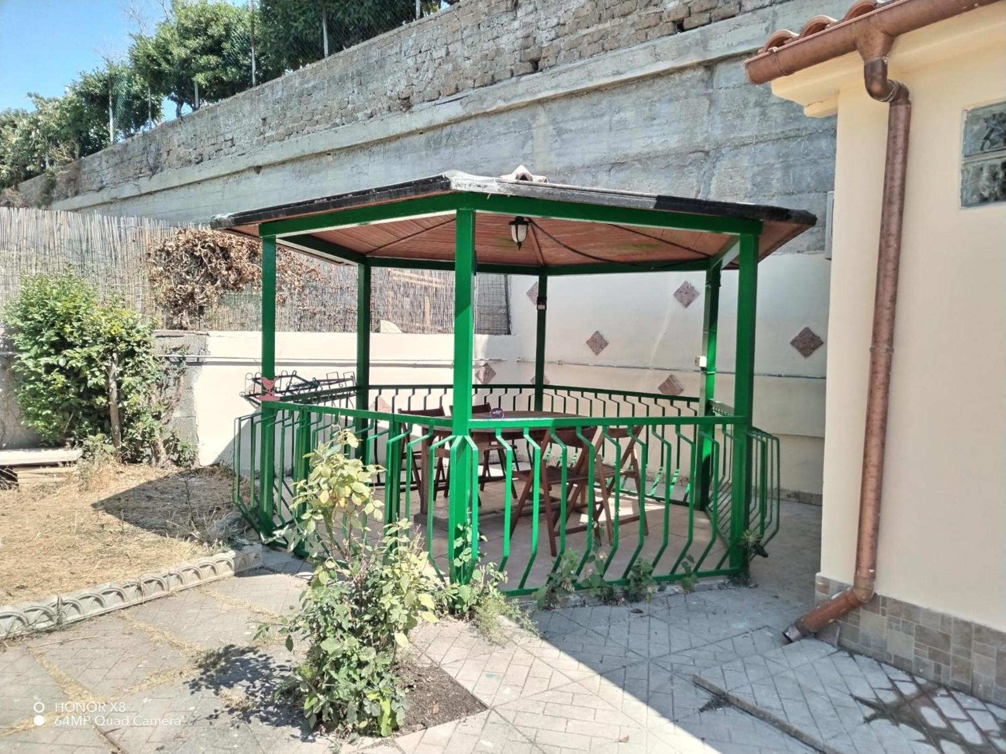 B&B Civitavecchia La Casetta Con Giardino Εξωτερικό φωτογραφία